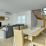 Casa Bellissima Galižana